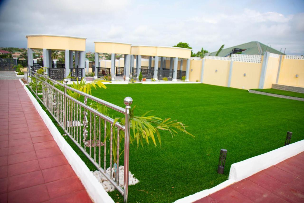Kasoa Bella Ella Hotel & Event Center מראה חיצוני תמונה