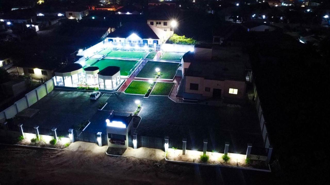 Kasoa Bella Ella Hotel & Event Center מראה חיצוני תמונה